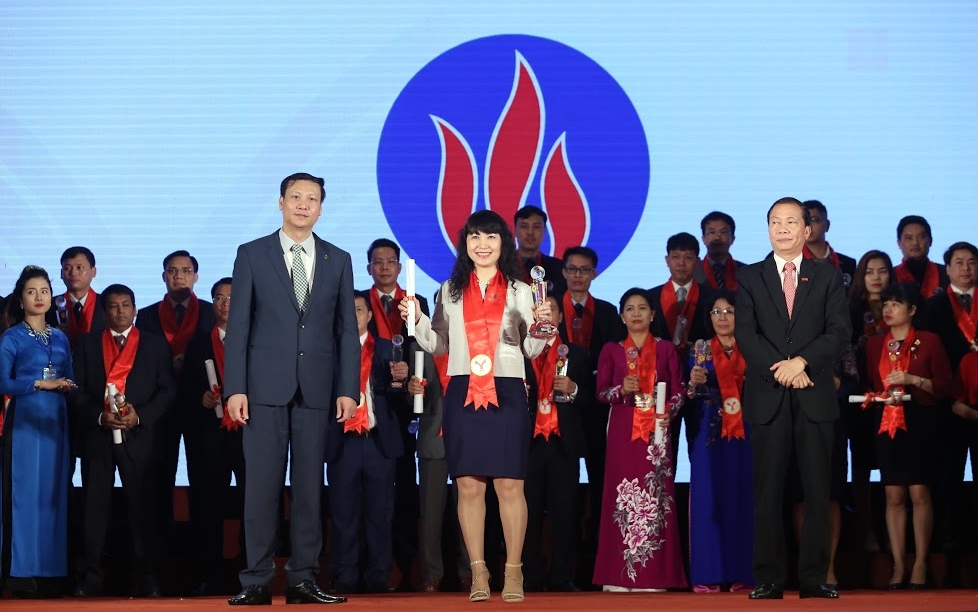Viglacera – 9 consecutive years achieved the award “Vietnam Strong Brands”